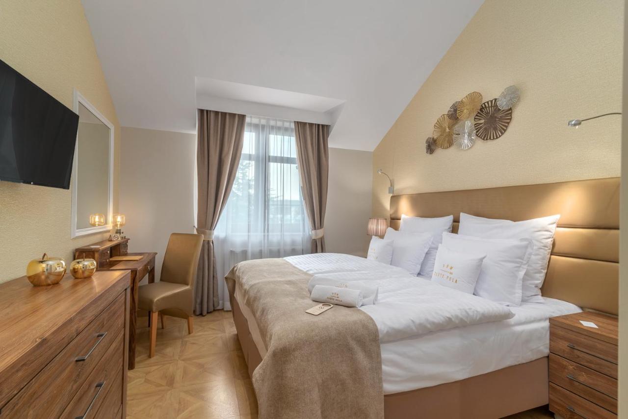 Dom Zlote Pola Bed & Breakfast Gdansk Exterior photo