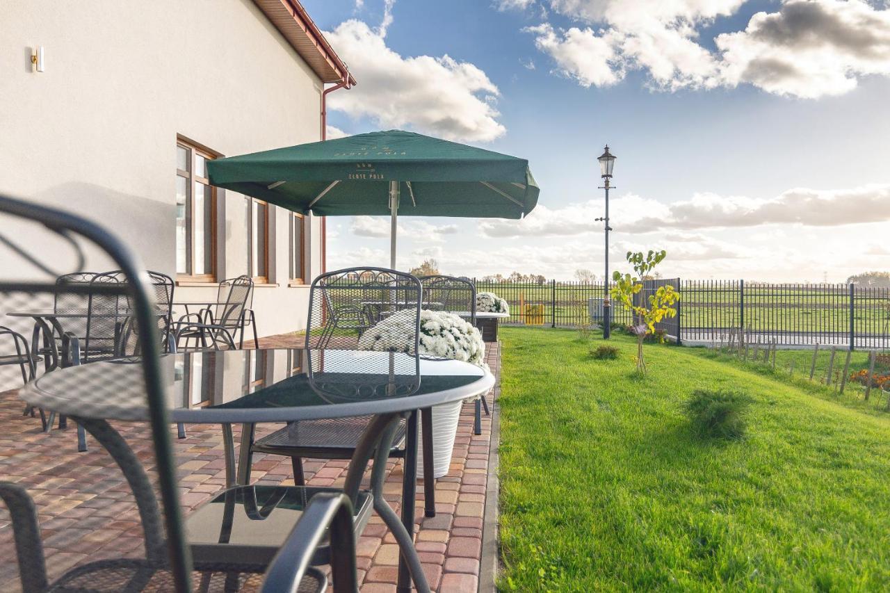 Dom Zlote Pola Bed & Breakfast Gdansk Exterior photo